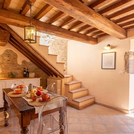Lorenzo Apartment