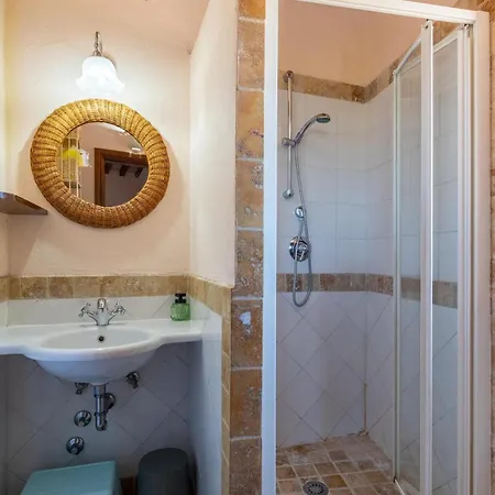 Lorenzo Apartment *